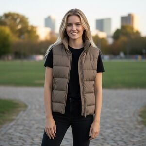 Womens Brown Puffer Vest Sleeveless Quilted Lightweight Casual Outdoor Layering